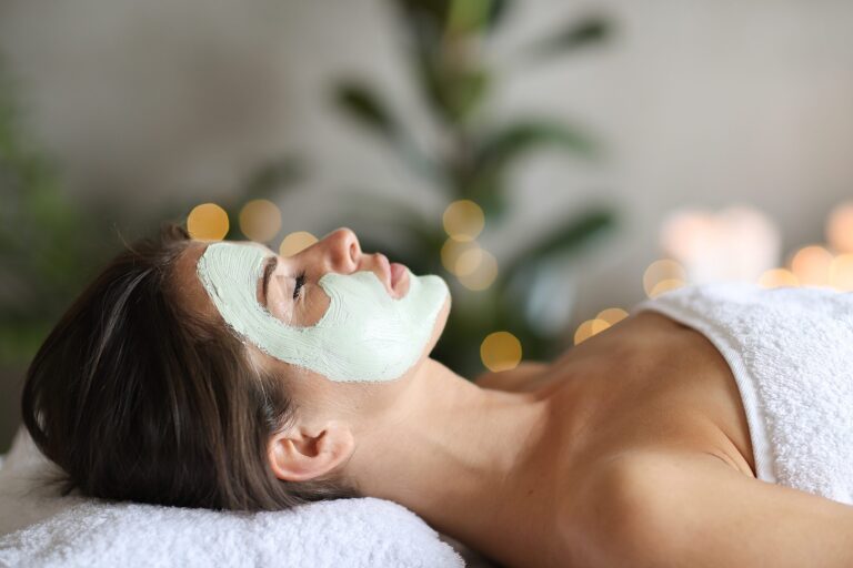Seasonal Skin Care: Adapting Your Routine with Ayurveda